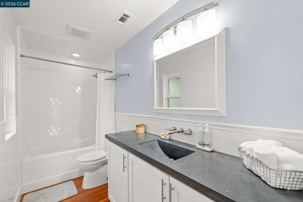 1333 Warren Street Martinez CA 94553