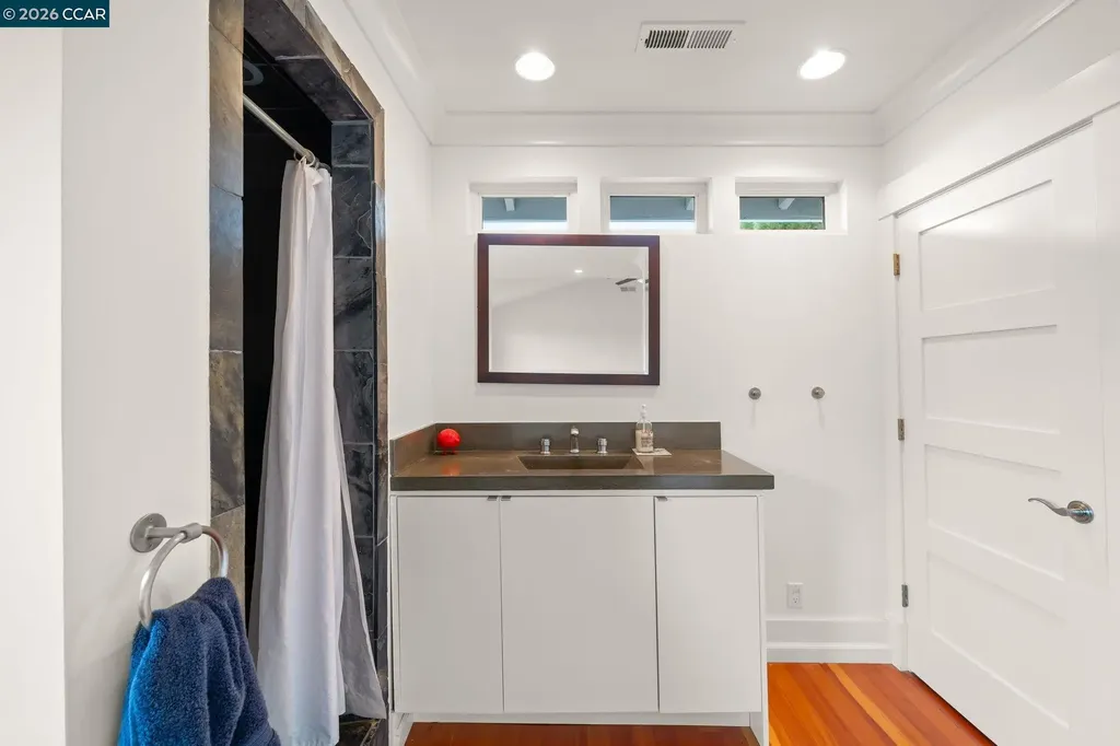 1333 Warren Street Martinez CA 94553