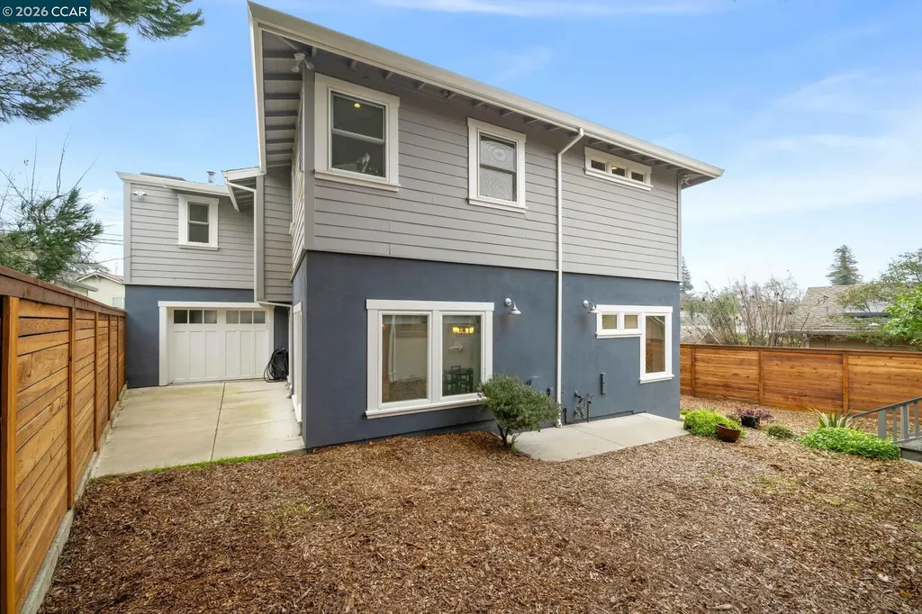 1333 Warren Street Martinez CA 94553