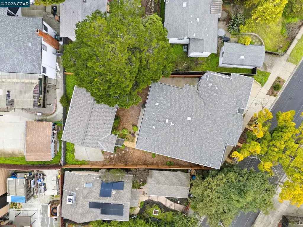 1333 Warren Street Martinez CA 94553