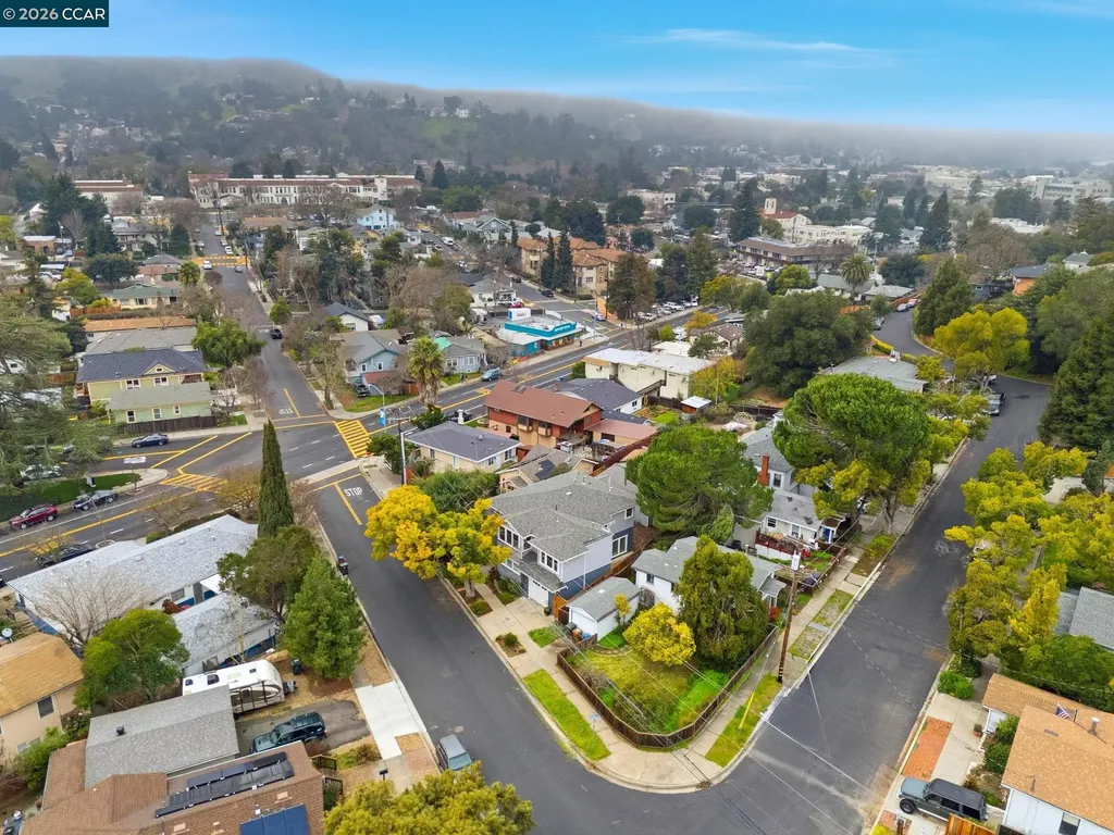 1333 Warren Street Martinez CA 94553