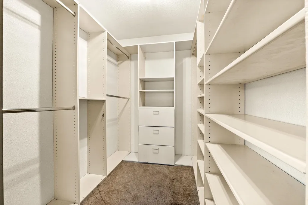 6021 Monadnock Way Oakland CA 94605