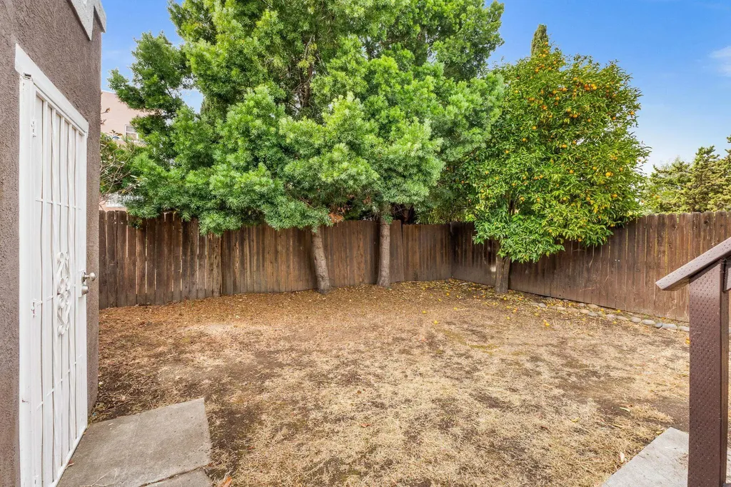 6021 Monadnock Way Oakland CA 94605