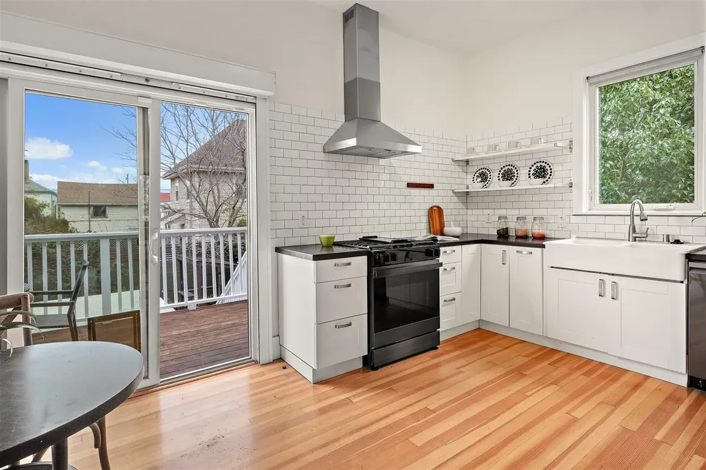 1660 14th Street Oakland CA 94607