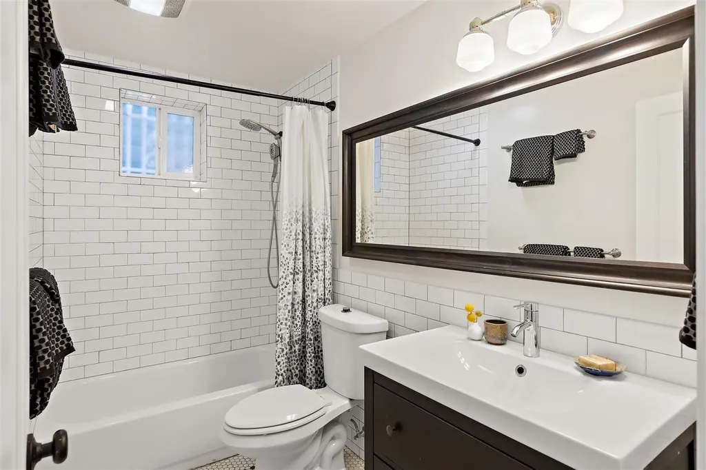 1660 14th Street Oakland CA 94607