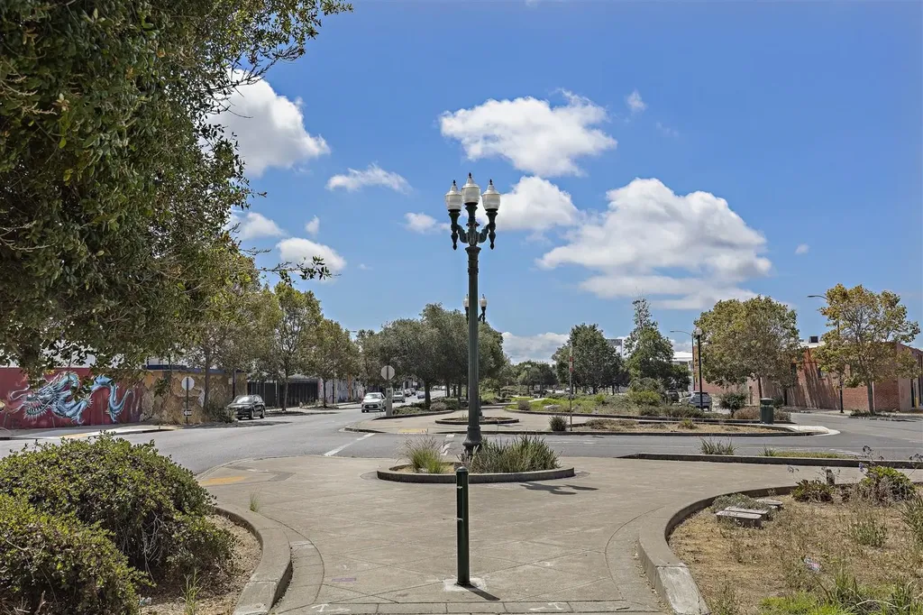 1660 14th Street Oakland CA 94607