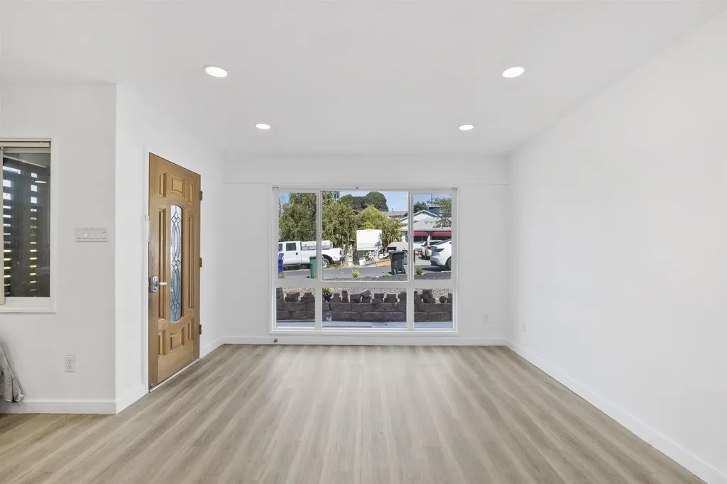 923 Kelvin Road El Sobrante CA 94803