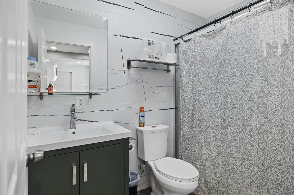 923 Kelvin Road El Sobrante CA 94803