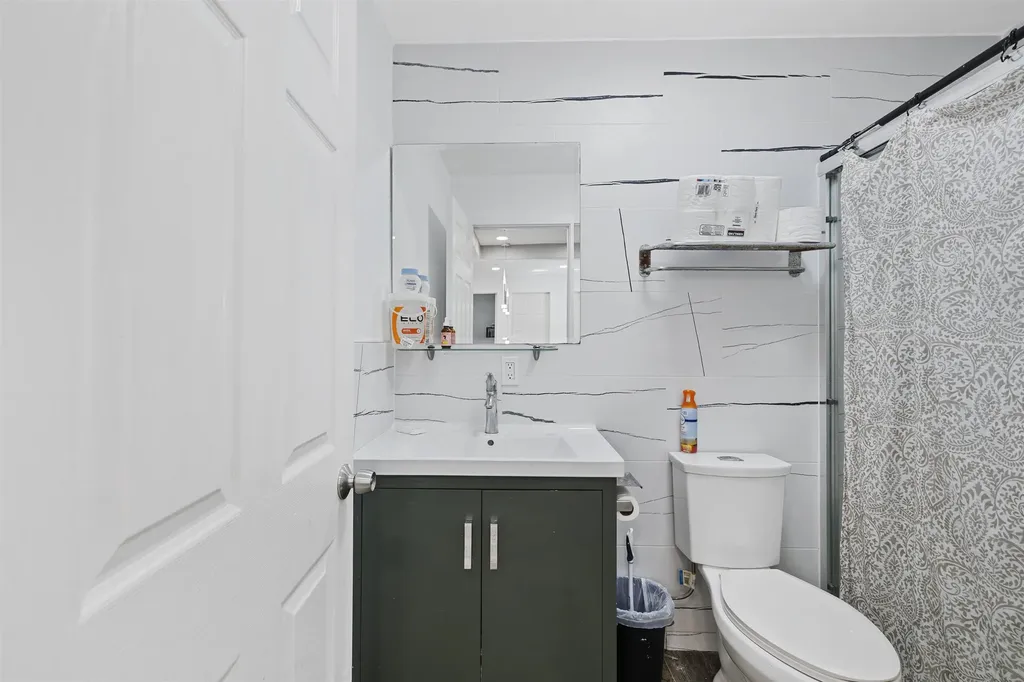 923 Kelvin Road El Sobrante CA 94803