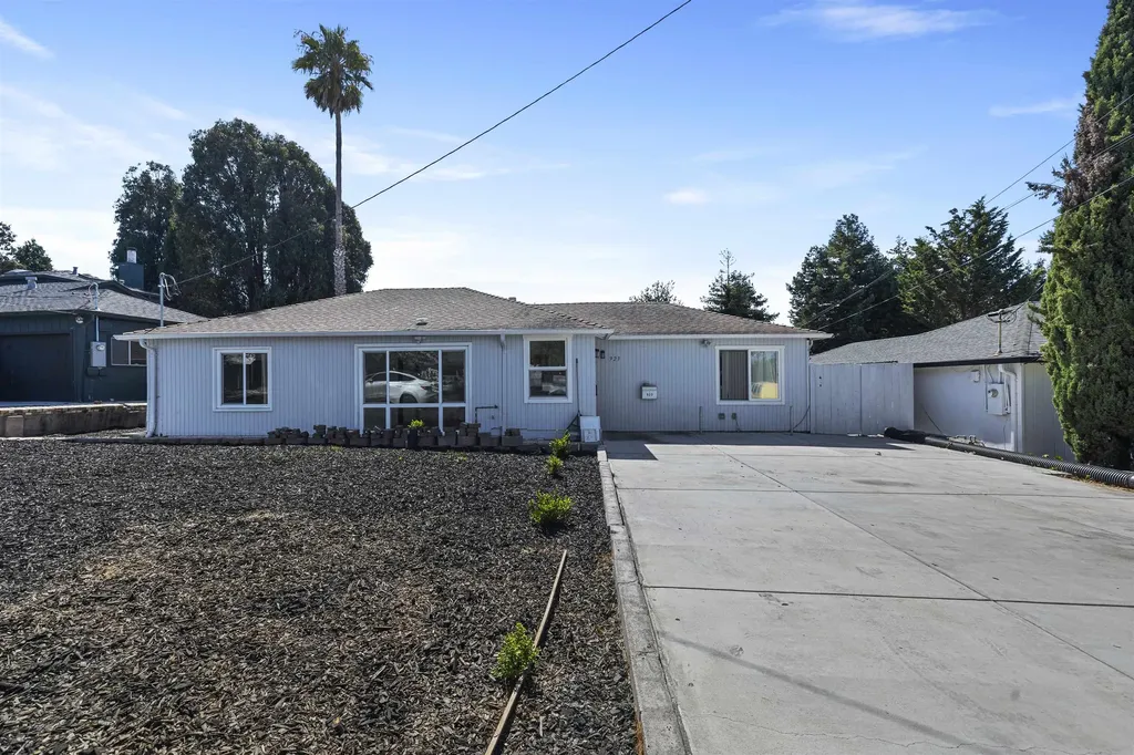 923 Kelvin Road El Sobrante CA 94803