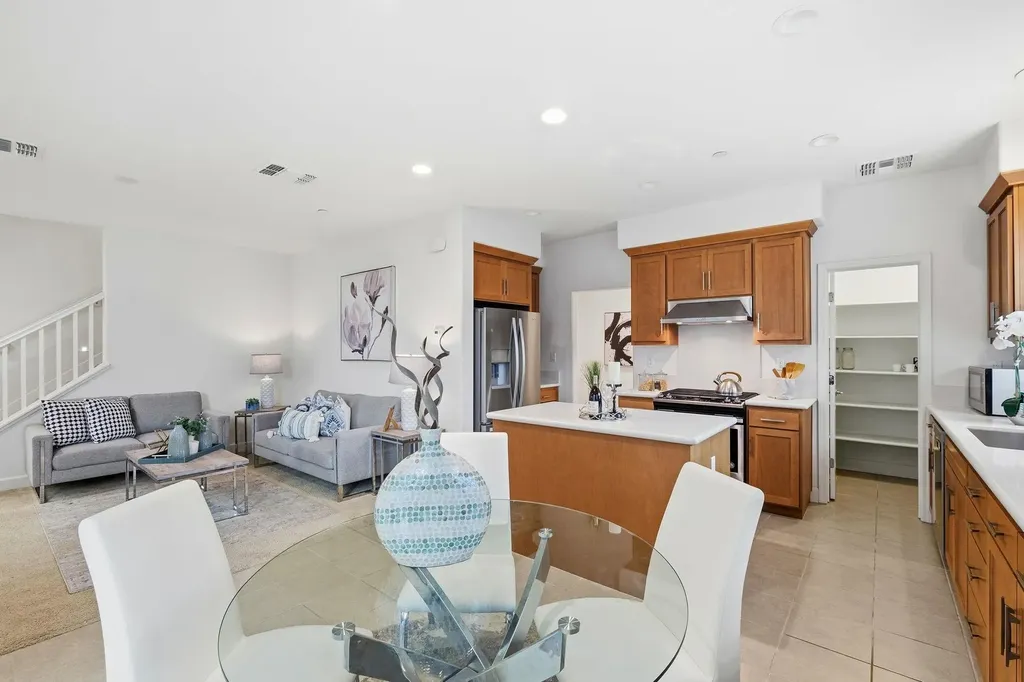 8553 Schooner Way Newark CA 94560