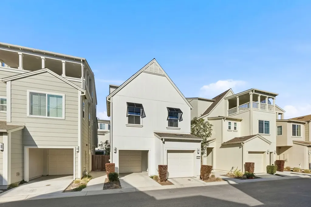 8553 Schooner Way Newark CA 94560