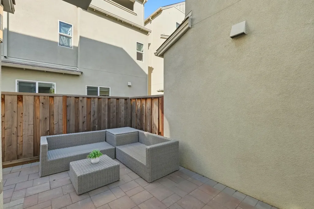 8553 Schooner Way Newark CA 94560