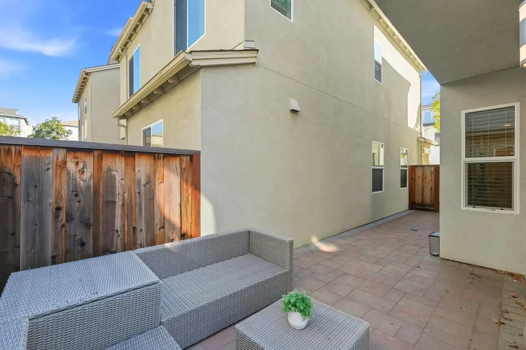 8553 Schooner Way Newark CA 94560