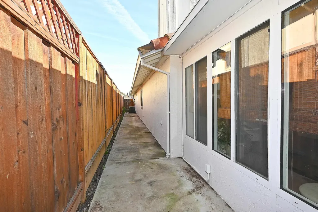 1128 Larkspur Drive Livermore CA 94551