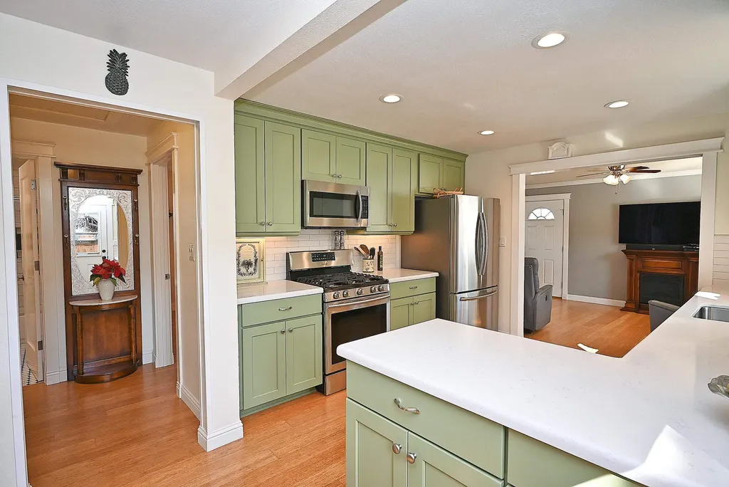 1215 Livermore Avenue Livermore CA 94550