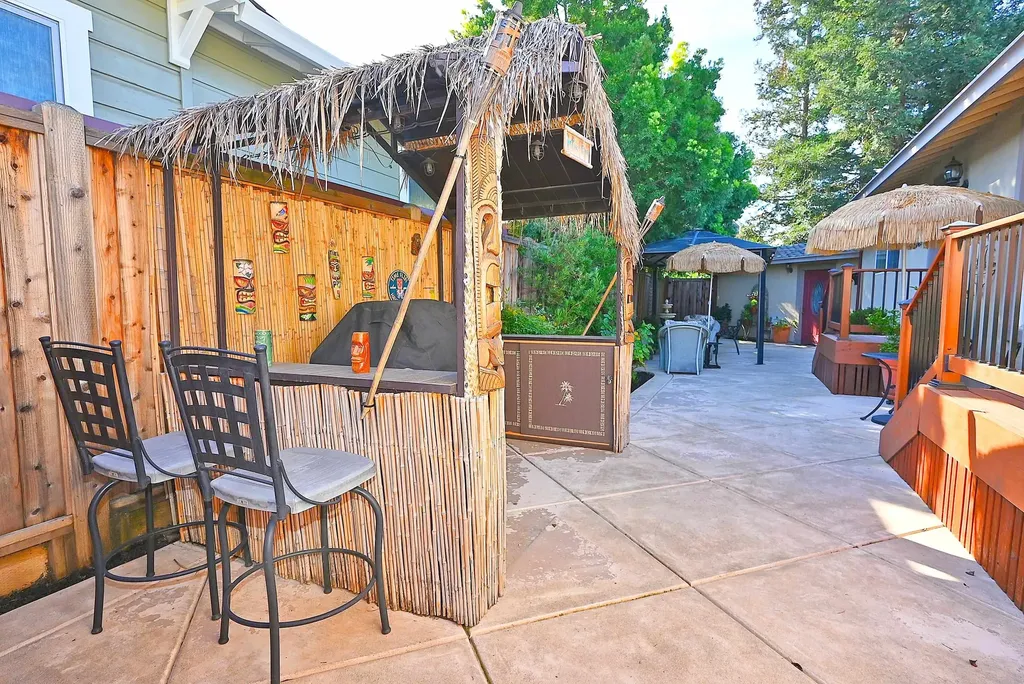 1215 Livermore Avenue Livermore CA 94550