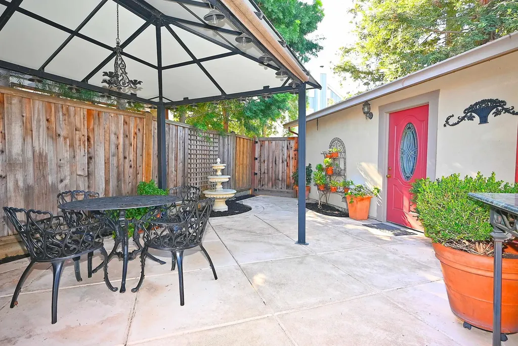 1215 Livermore Avenue Livermore CA 94550