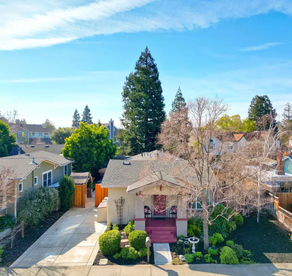 1215 Livermore Avenue Livermore CA 94550