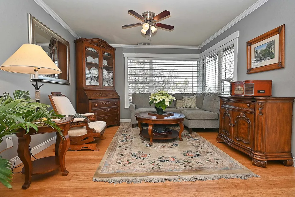 1215 Livermore Avenue Livermore CA 94550