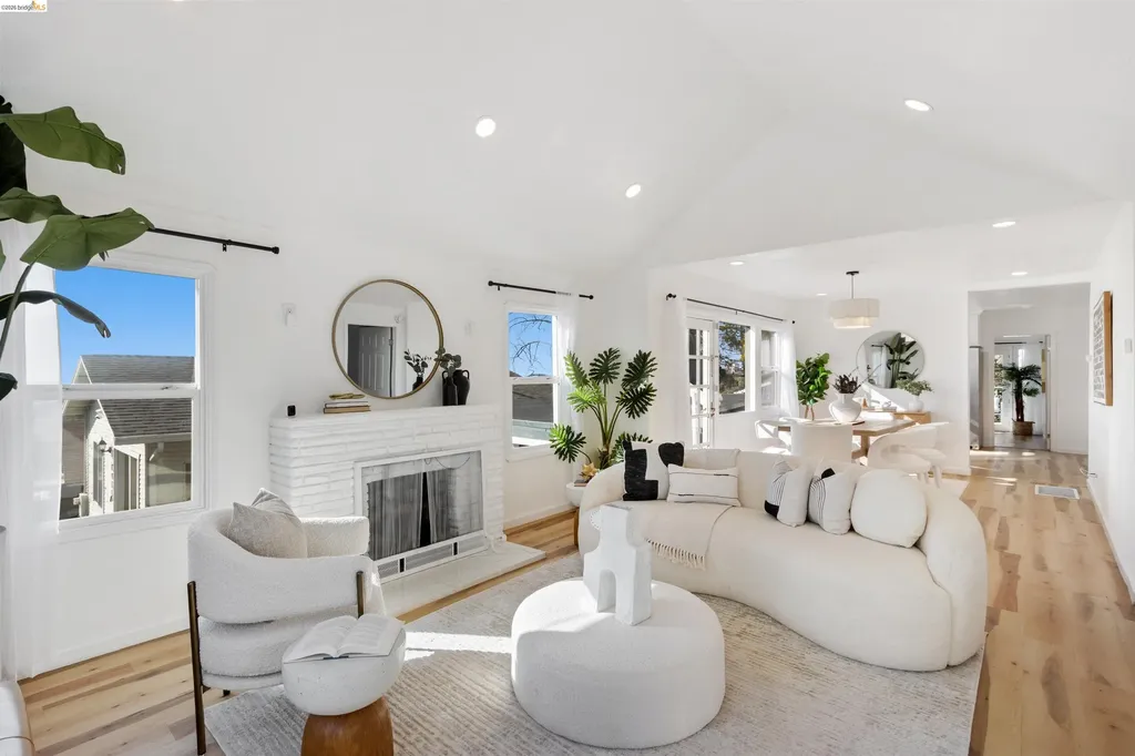 2929 82nd Avenue Oakland CA 94605