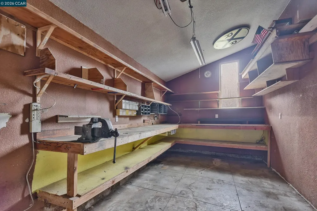 3750 Angelo Avenue Oakland CA 94619