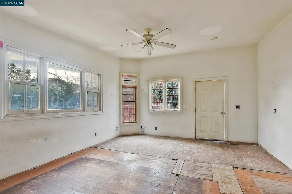 3750 Angelo Avenue Oakland CA 94619