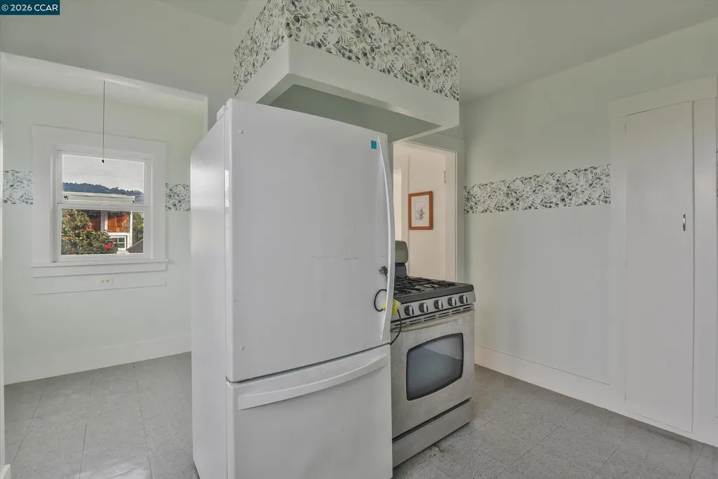 3750 Angelo Avenue Oakland CA 94619