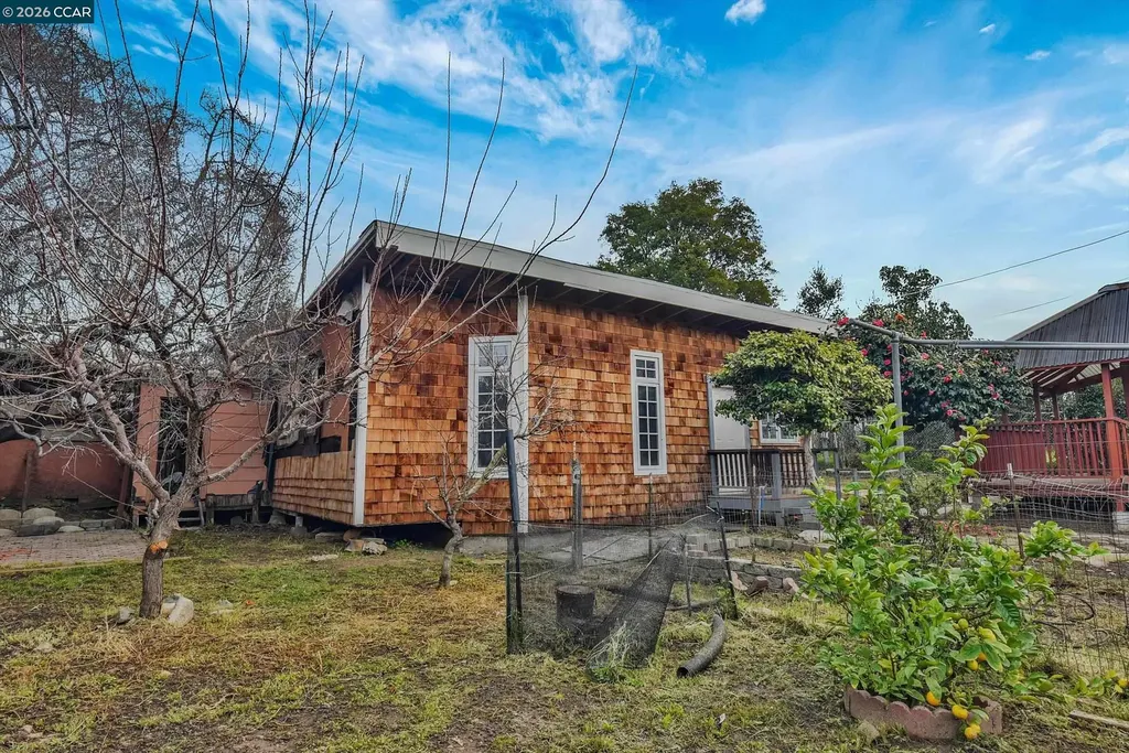 3750 Angelo Avenue Oakland CA 94619