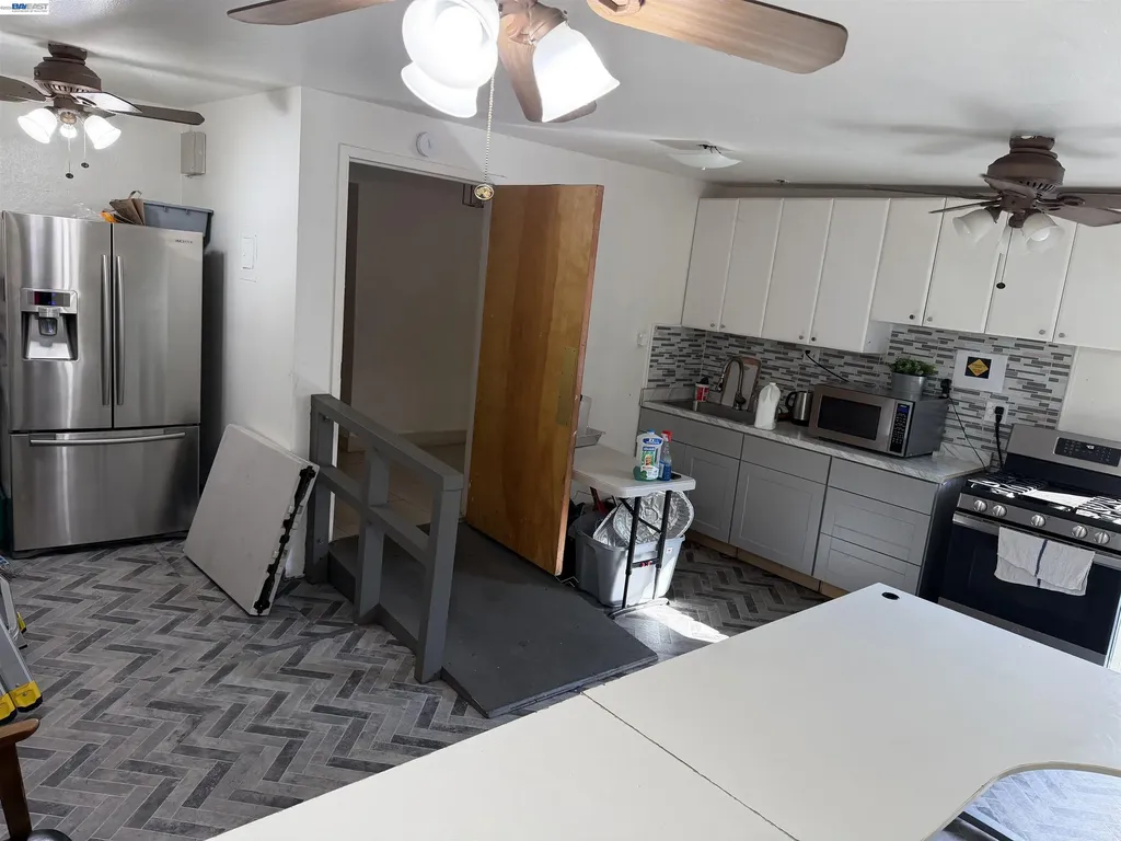 5783 Foothill Boulevard Oakland CA 94605