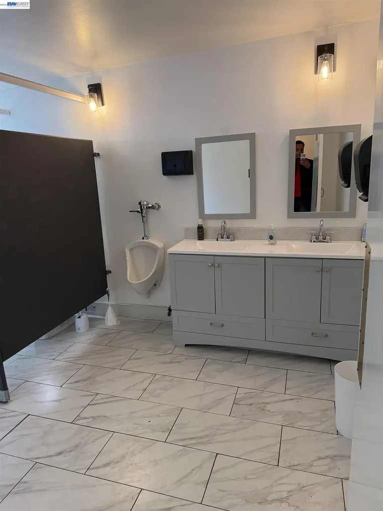5783 Foothill Boulevard Oakland CA 94605