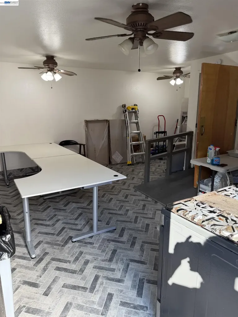 5783 Foothill Boulevard Oakland CA 94605