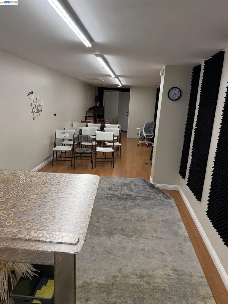 5783 Foothill Boulevard Oakland CA 94605