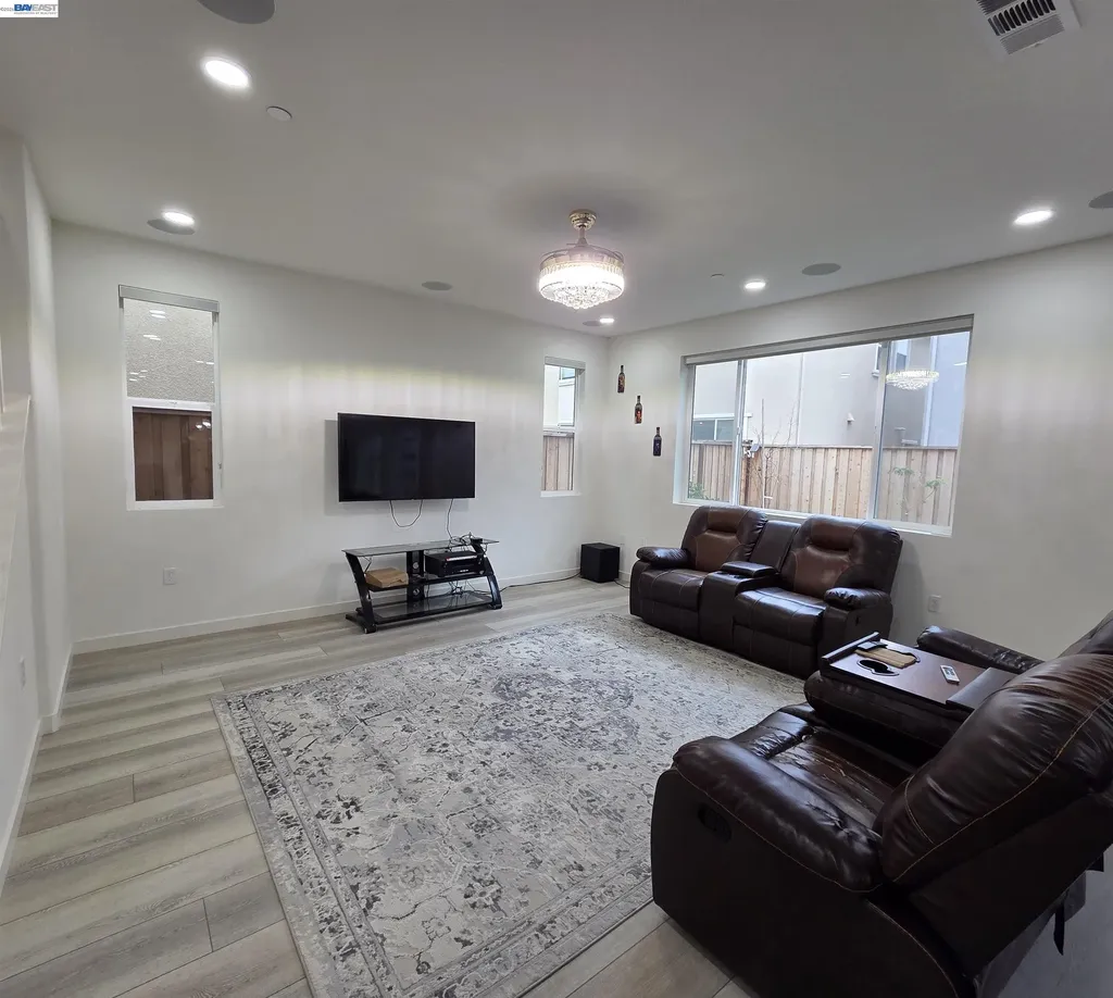 5390 Shenandoah Valley Lane Antioch CA 94531