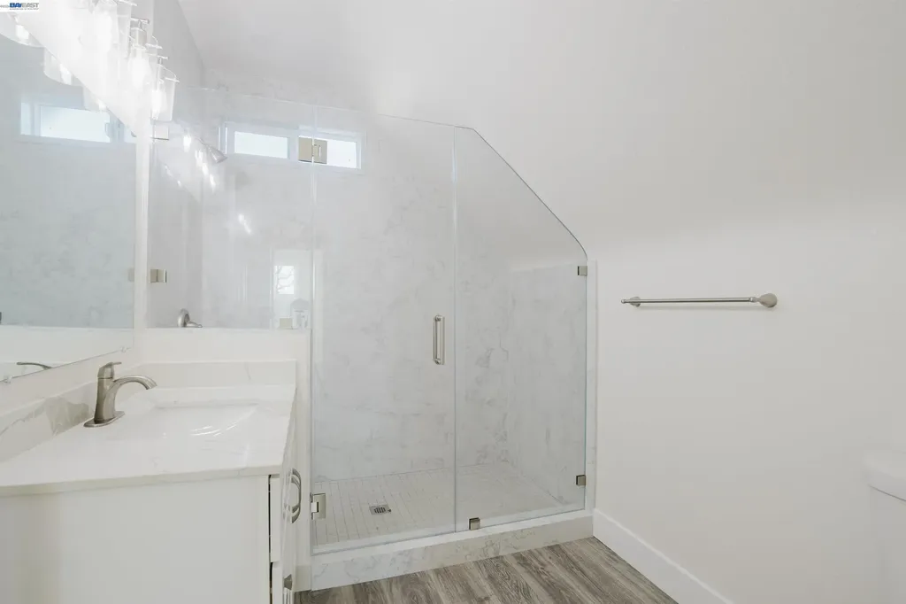 1778 8th Street Oakland CA 94607