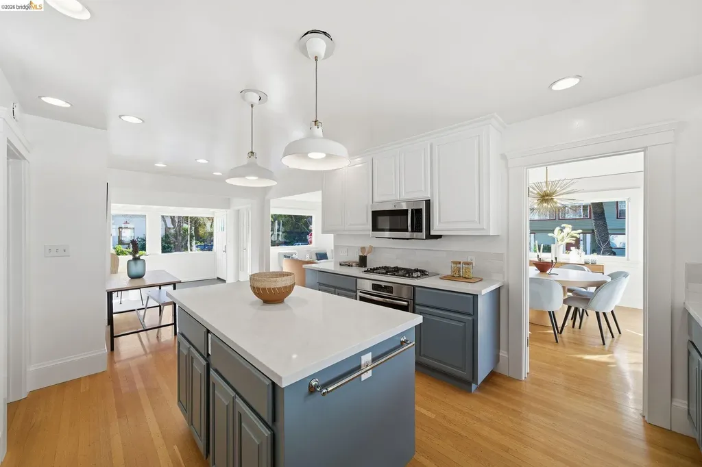 2401 Carleton Street Berkeley CA 94704