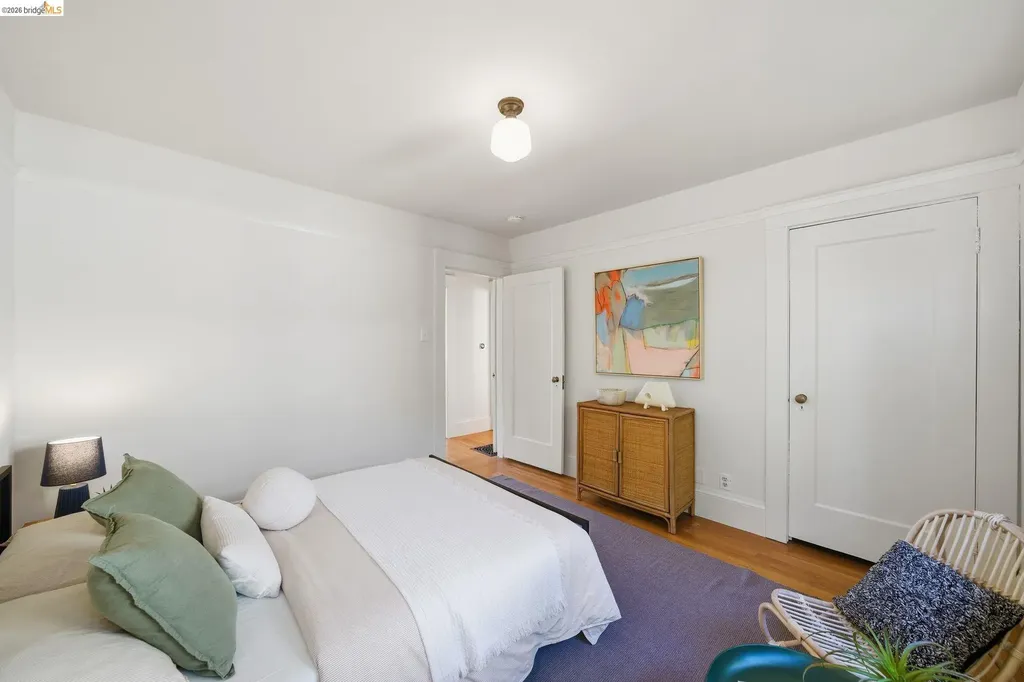 2401 Carleton Street Berkeley CA 94704