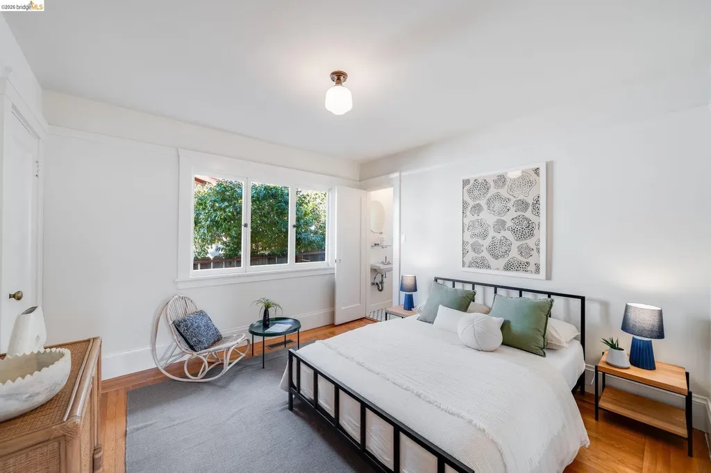 2401 Carleton Street Berkeley CA 94704