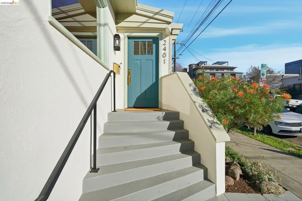 2401 Carleton Street Berkeley CA 94704