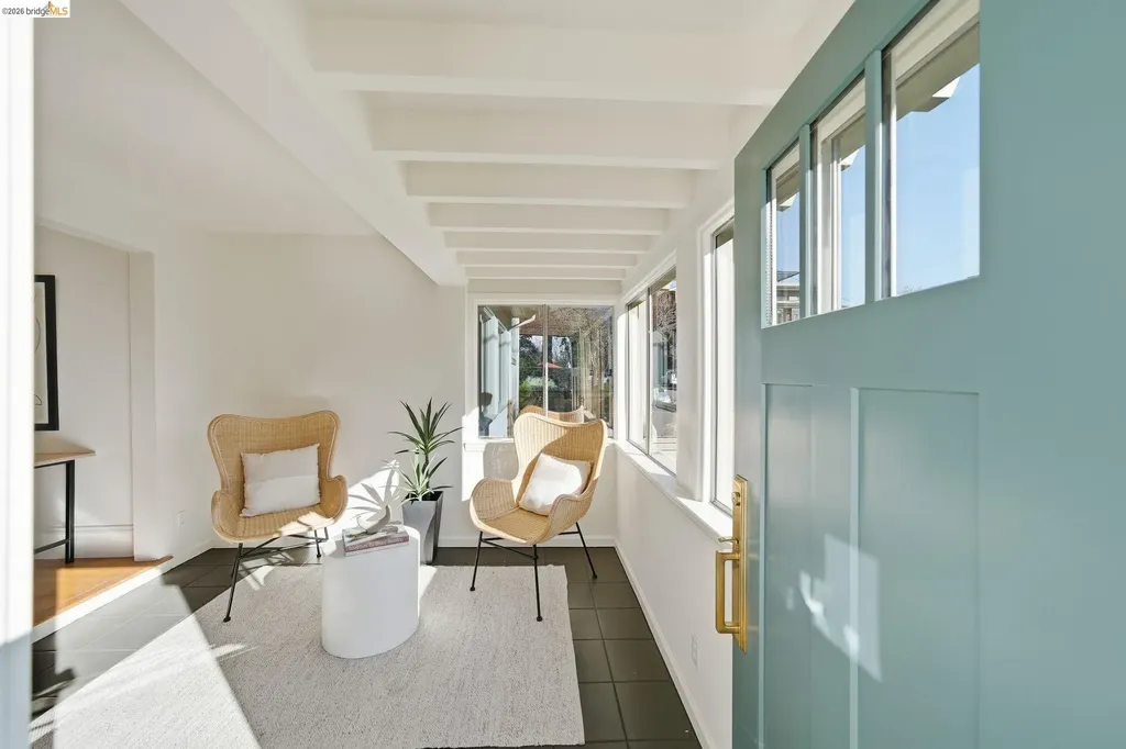 2401 Carleton Street Berkeley CA 94704