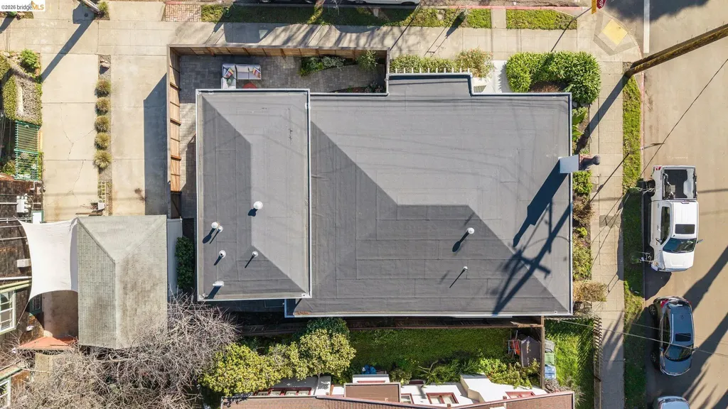 2401 Carleton Street Berkeley CA 94704