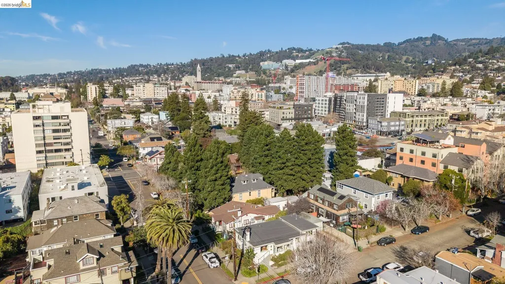 2401 Carleton Street Berkeley CA 94704