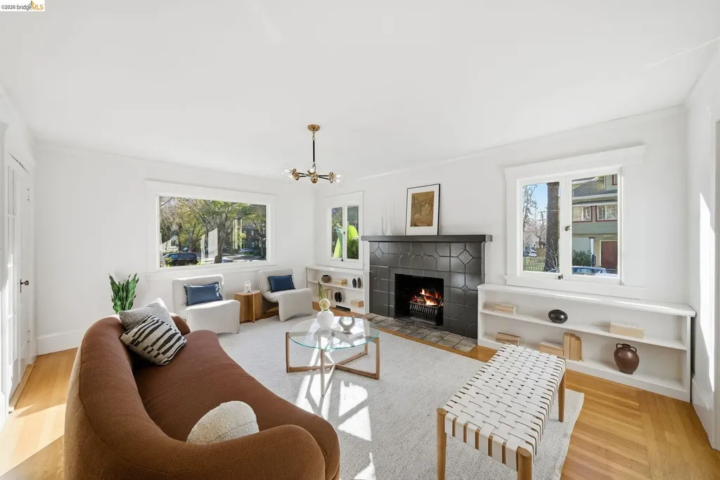 2401 Carleton Street Berkeley CA 94704