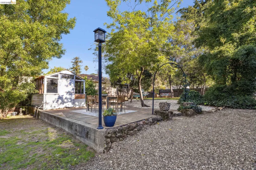 4663 Fair Avenue Oakland CA 94619