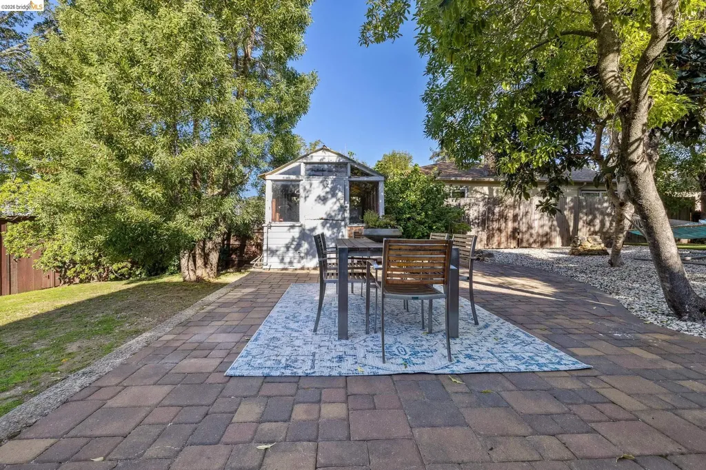 4663 Fair Avenue Oakland CA 94619