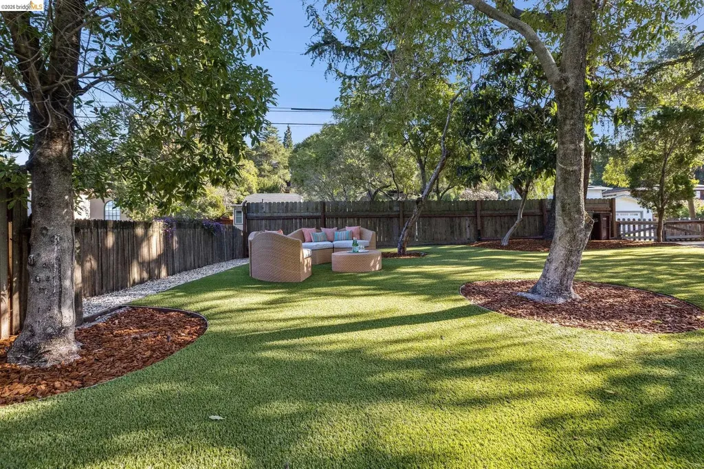 4663 Fair Avenue Oakland CA 94619