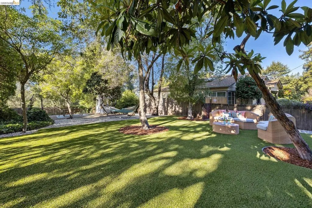 4663 Fair Avenue Oakland CA 94619