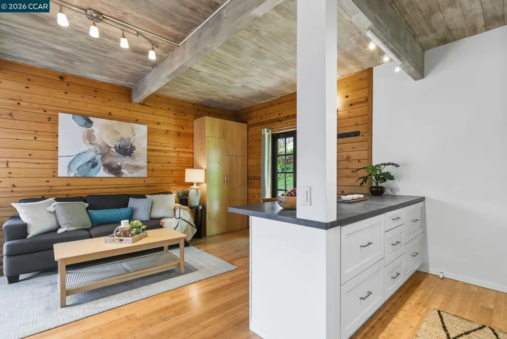 3382 Dwight Way Berkeley CA 94704