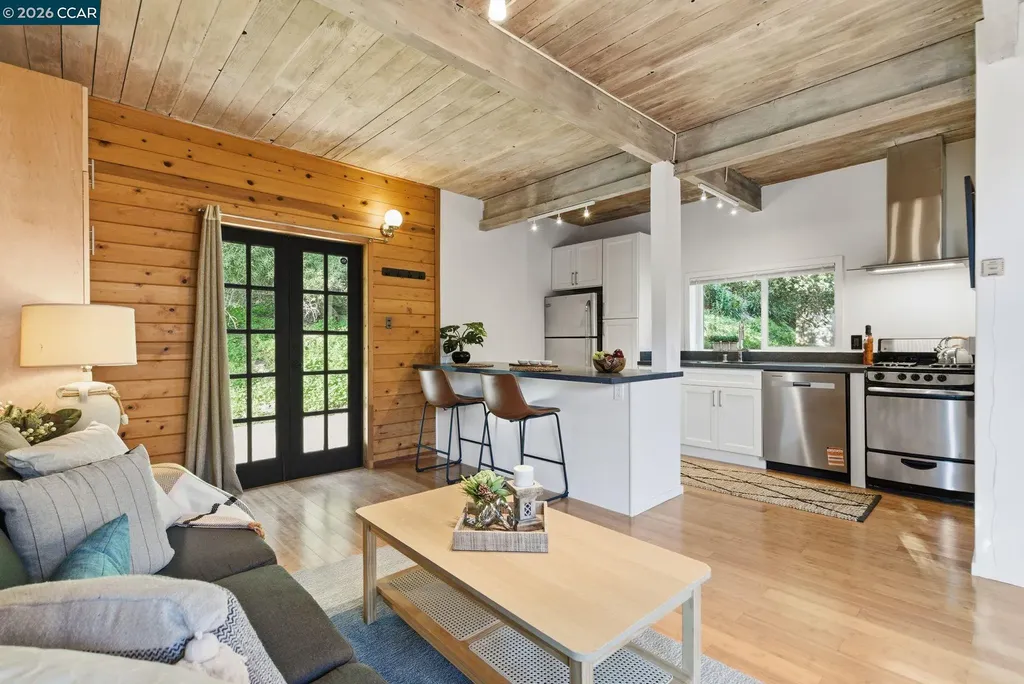 3382 Dwight Way Berkeley CA 94704