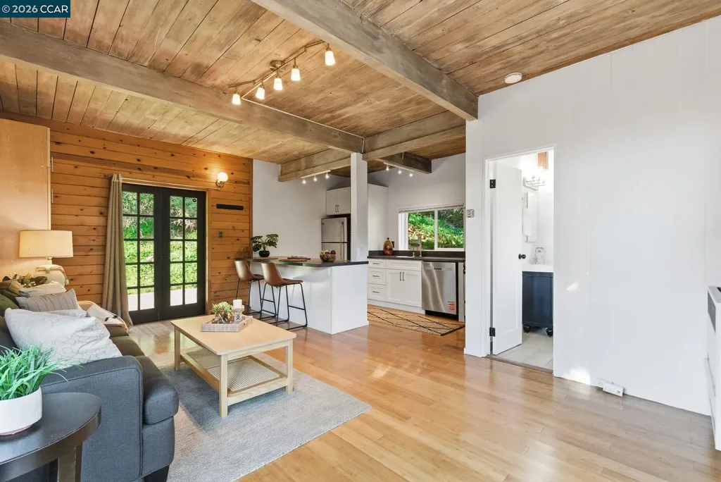 3382 Dwight Way Berkeley CA 94704